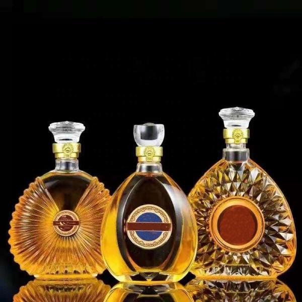 Cork Sealing Type 750ml Glass Empty Bottles for Fancy Liquor in Super Flint Material