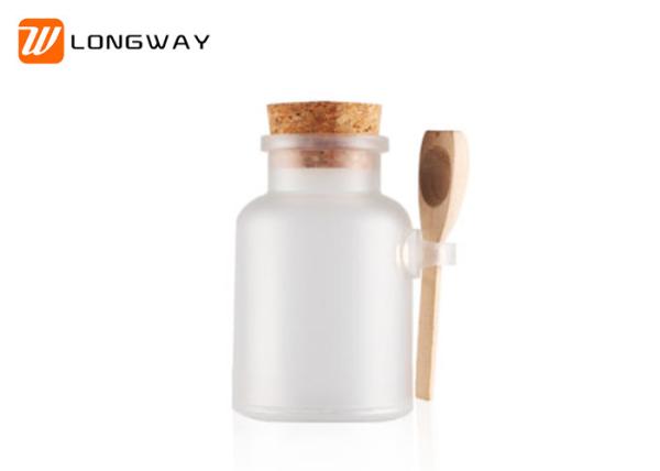 Frosted Plastic Cosmetic Jars ABS Bath Salt Bottles With Wooden Spoon / Plug