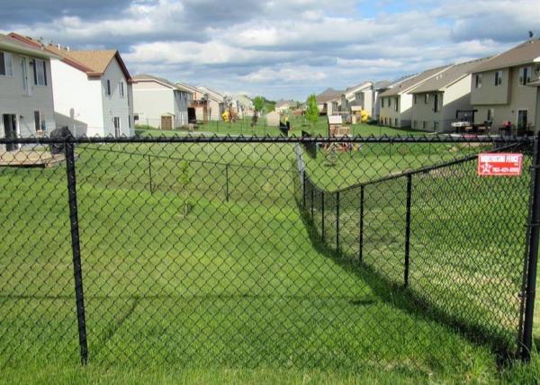 Anti Corrosion Black 2m High Steel Chain Link Fencing With Vinyl Coated
