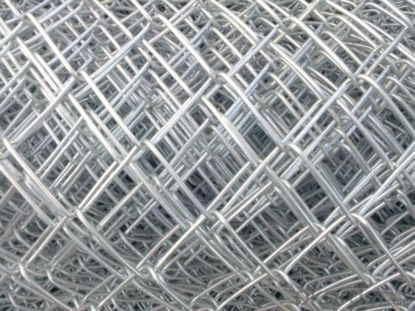 Galvanized Steel and PVC Coated Galvanized Steel Chain Link Fence Netting