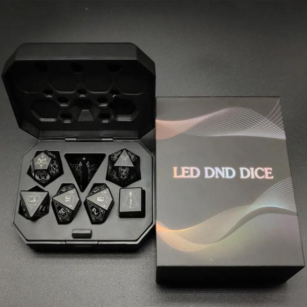 Зажигать DND кости перезаряжаемые с зарядным ящиком 7 PCS LED электронные кости для столового стола