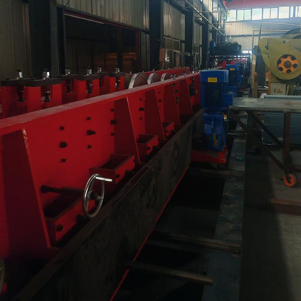 High Stability Cable Tray Machine High Tensile Steel with Chain Drive Panels and Custom Drive of Way