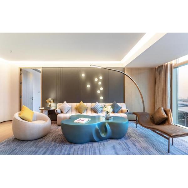 Наборы спальни Hilton Hotel координируя мягкий цвет драпирования преграждая отделку стен спальни