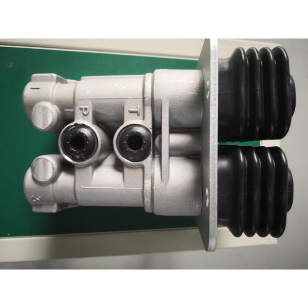 Machinery Excavator Parts Pilot Control Valve For  Foot Pedal Valve
