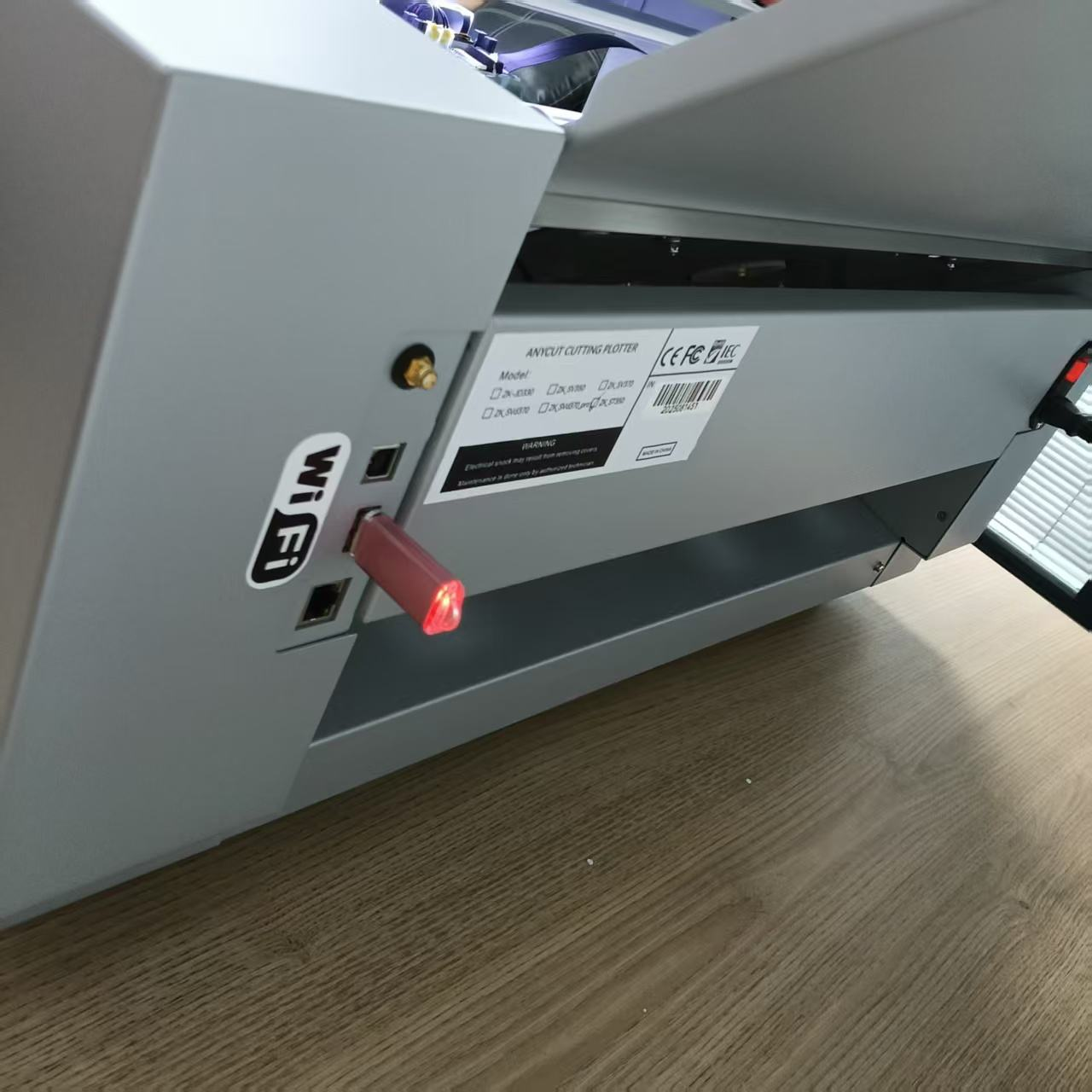 Anycut CCD Camera Contour Double Cutter Head Indentation Die Cutting Machine