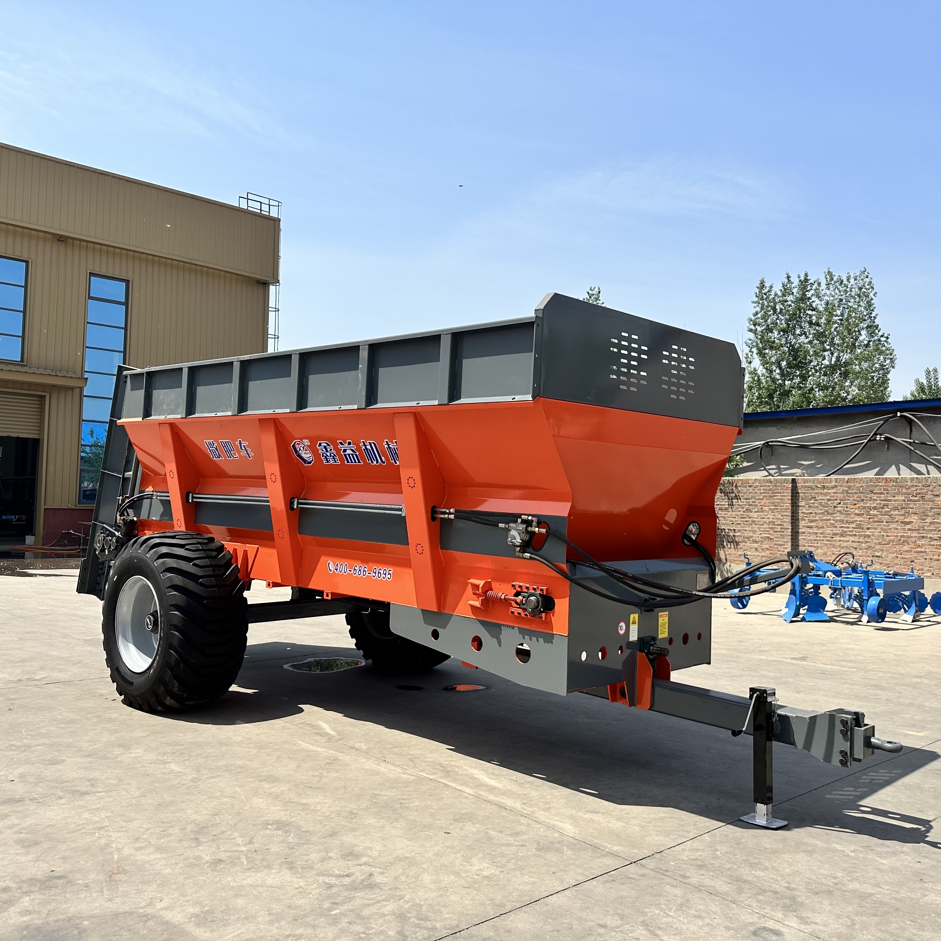 Double Vertical Auger Manure Spreader | Hydraulic Tractor Fertilizer Spreader