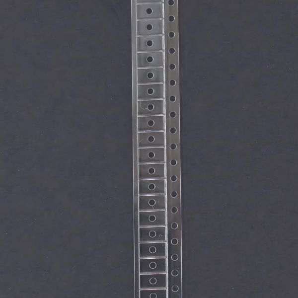 0805-930 Transparent Carrier Tape For Compact SMD Packaging With PC Material, 8mm x 1500m Reel And Shallow Pocket Fit