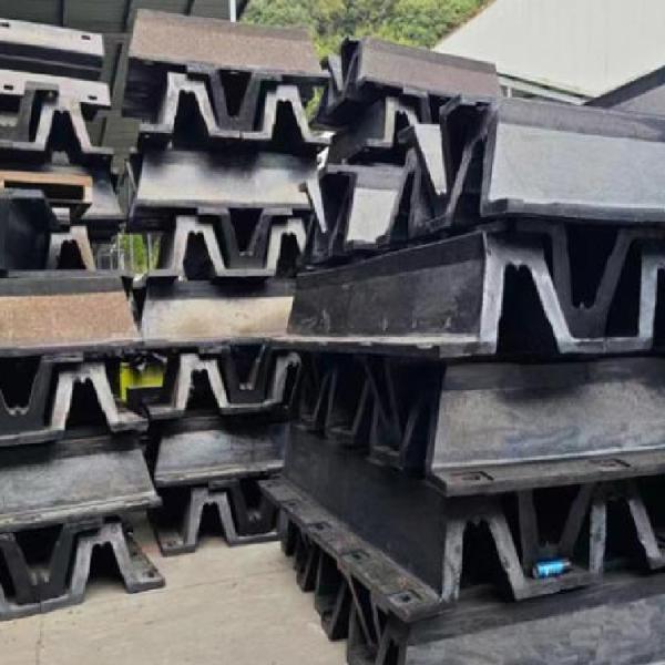BV Certified V Type Fender Boats Marine Supplies Rubber V Shaped Fenders
