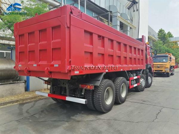 12 Wheel 371HP Sinotruk Howo 8x4 Dump Truck With Top Warning Light