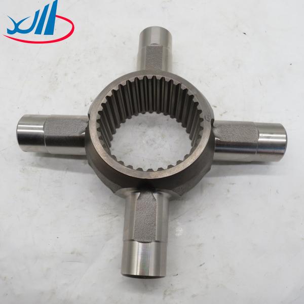 Good Performance Cars And Trucks Cross Axes Between Shafts AZ9981320139