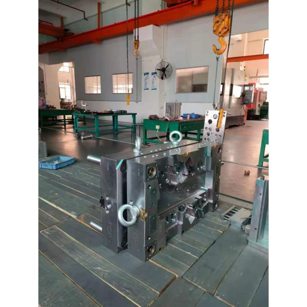 YUDO Hot Runner 2 Cavity PP Plastic Injection Moulding