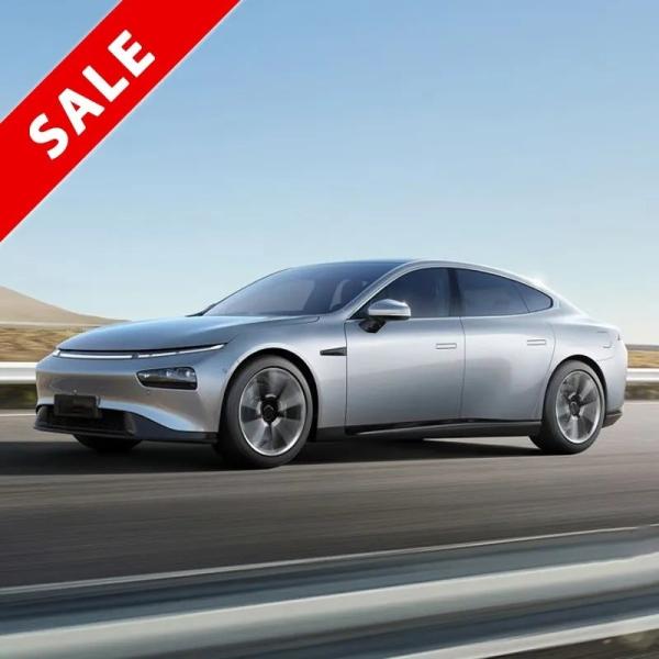 Efficiency 12.5 kWh / 100 km 2023 P7 Super Electric Sports Car with High Speed 170km/h and Dimension mm 4880*1896*1450
