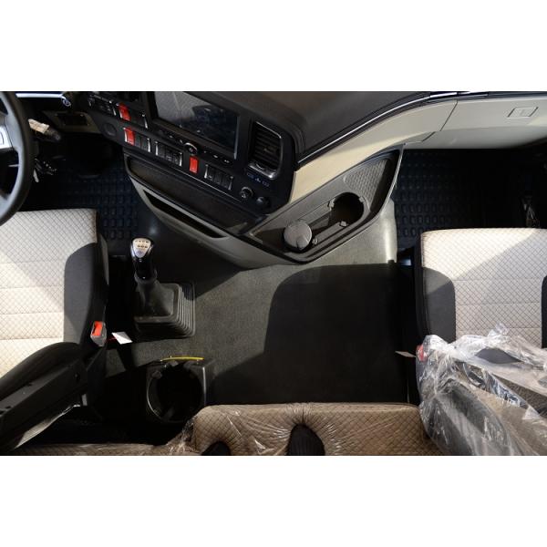 Dayun Big Truck with 360° Rear Camera and 6520*3000*3420mm Cargo Tank Dimension