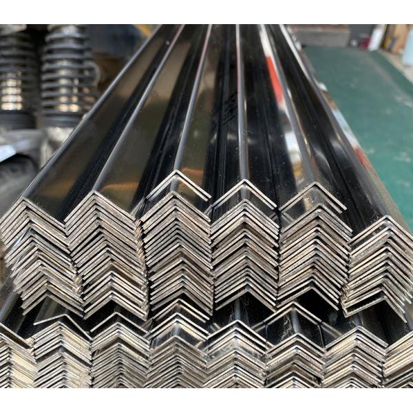 ASTM AISI 201 304 314 Barre d'angle en acier inoxydable de qualité 3m 4m 5m Longueur pour les bâtiments