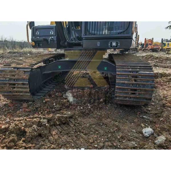 Used Volvo EC210 Excavator 976 hours 1.0m³ bucket capacity.