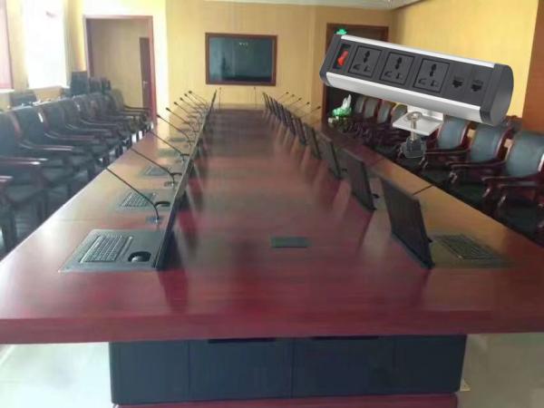 Tomada de poder Desktop de suspensão elétrica de prata com 1.5M Long Power Cord