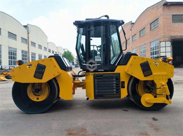 10 Ton Hydraulic Double Drum Vibratory Road Roller LTC210 for Sale
