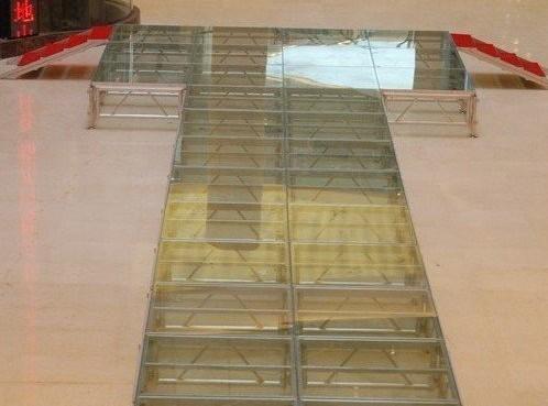 On sale Aluminum Wedding Stage Decoration Concert Mobile Stage Portable Stage								 