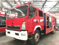 HOWO 6 capacidad de ruedas del camión 4000L de la lucha contra el fuego de la espuma para el bosque
