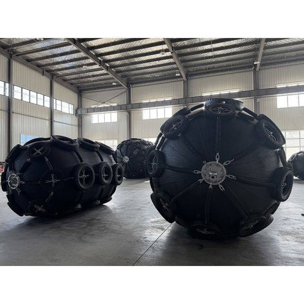 Pneumatic Fender Quick Inflation Deflation High Wear Resistance Low Daily Maintenance