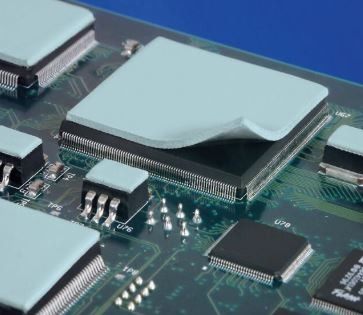 Protection conductrice de silicone V-0 de courant ascendant fait sur commande de