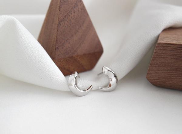 Lanciashow 925 Sterling Silver Stud Earrings Moon Shape Rhodium And Yellow Gold Plated Jewelry