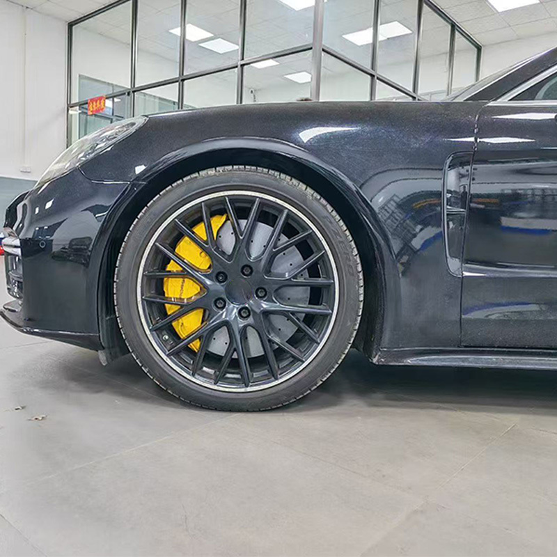 High-Performance Carbon Ceramic Brake Discs 1650°C Heat Resistance, Low Wear Carbon Ceramic Brake Discs OEM Direct Replacement For Original Iron Brake Discs Upgrade To Ceramic Brake Discs With 911