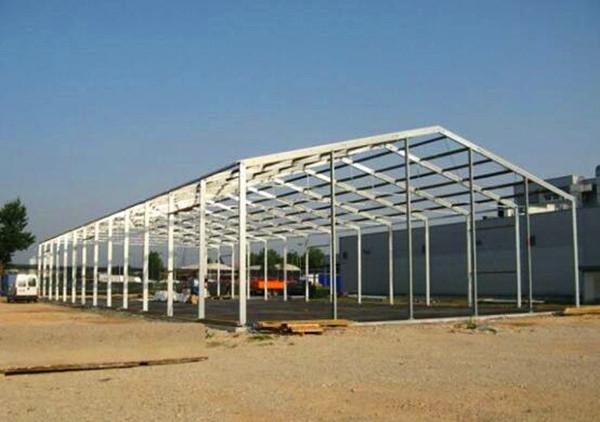 Entrepôt en acier préfabriqué galvanisé par bâtiment à pans de bois en acier léger