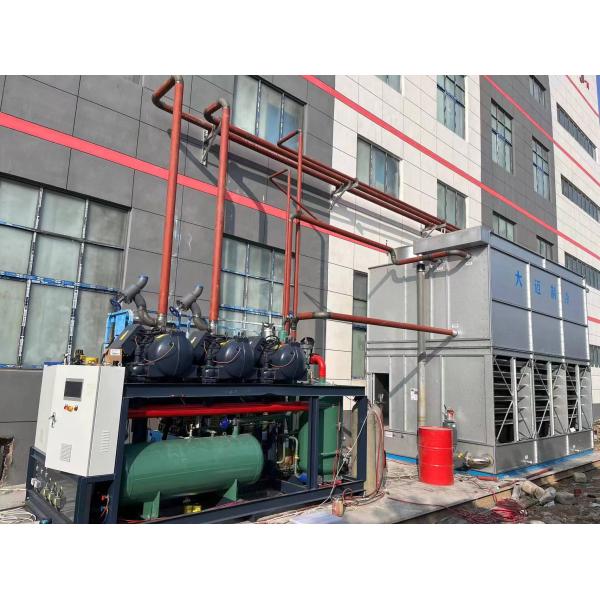 Almacén Almacén frío Sala de trabajo en el enfriador para equipos de refrigeración cámara congeladora