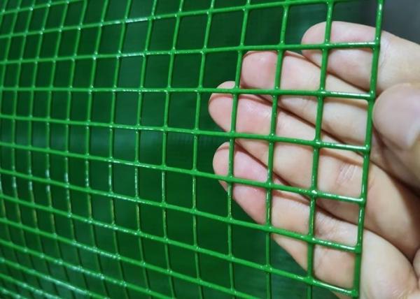 Corrosion Resistant PVC Coated Welded Wire Mesh with 1/4 Inch - 6 Inch Mesh Size for Industrial and Agricultural Applications