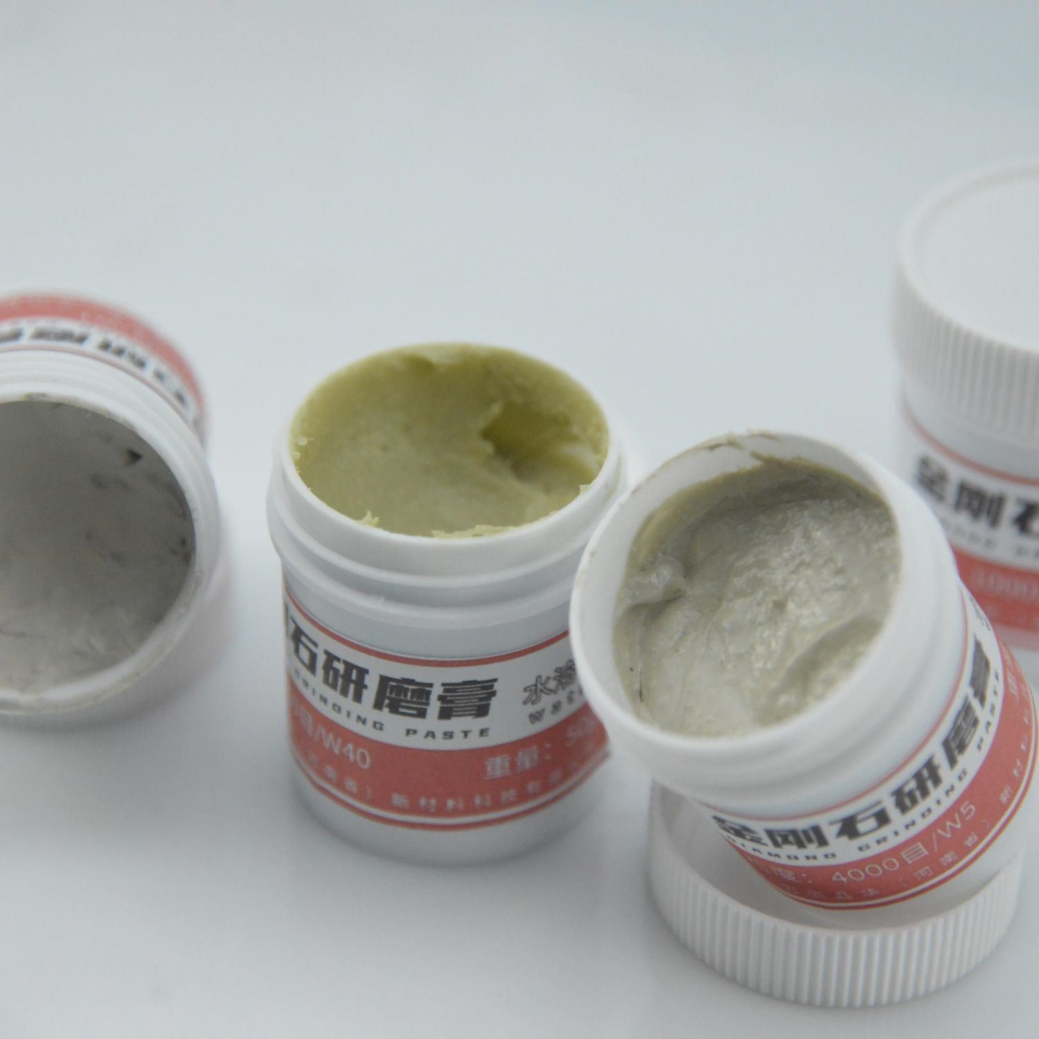 US Xinrui Diming Diamond Paste Set for Grinding 30.00cm * 20.00cm * 30.00cm Package Size