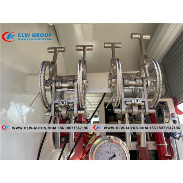 Sinotruk HOWO 4tons Propane Bobtail Truck LPG Dispenser Truck