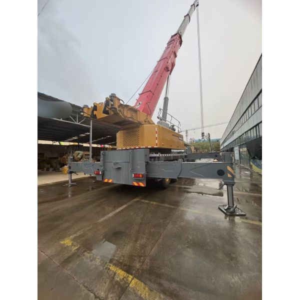Heavy Lift Specialist: Brand New Condition 2024 SANY STC2000C8-8 - The Ultimate Solution for Complex Lifting Challenges