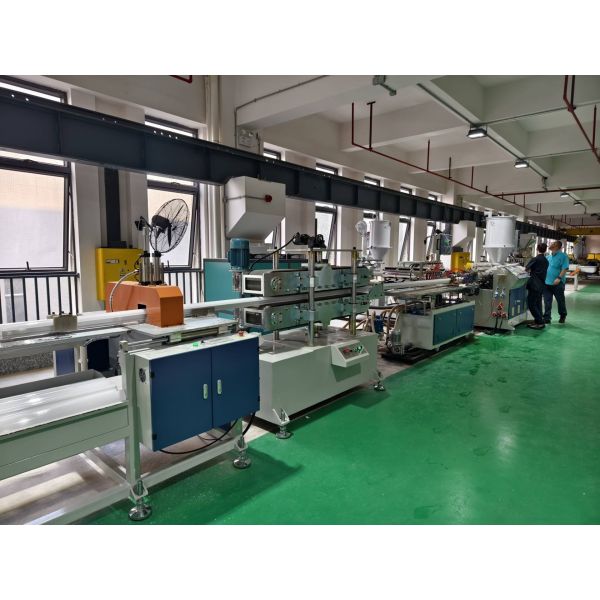 PC PMMA Lampshade Extrusion Production Line, PC LED Tube Light Extrusion Machine