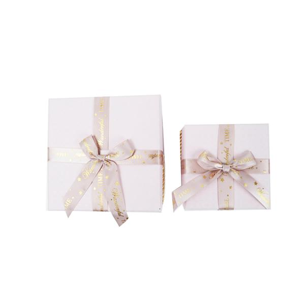 Заказ на заказ небольшой роскошный картонный коробка для подарков с твердым покрытием и лентой