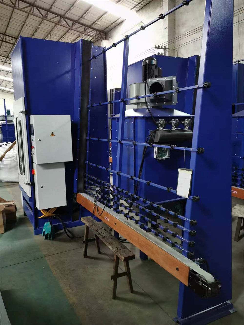Industrial Automatic Vertical Glass Sandblasting Machine For Sandblast Glass / Mirror