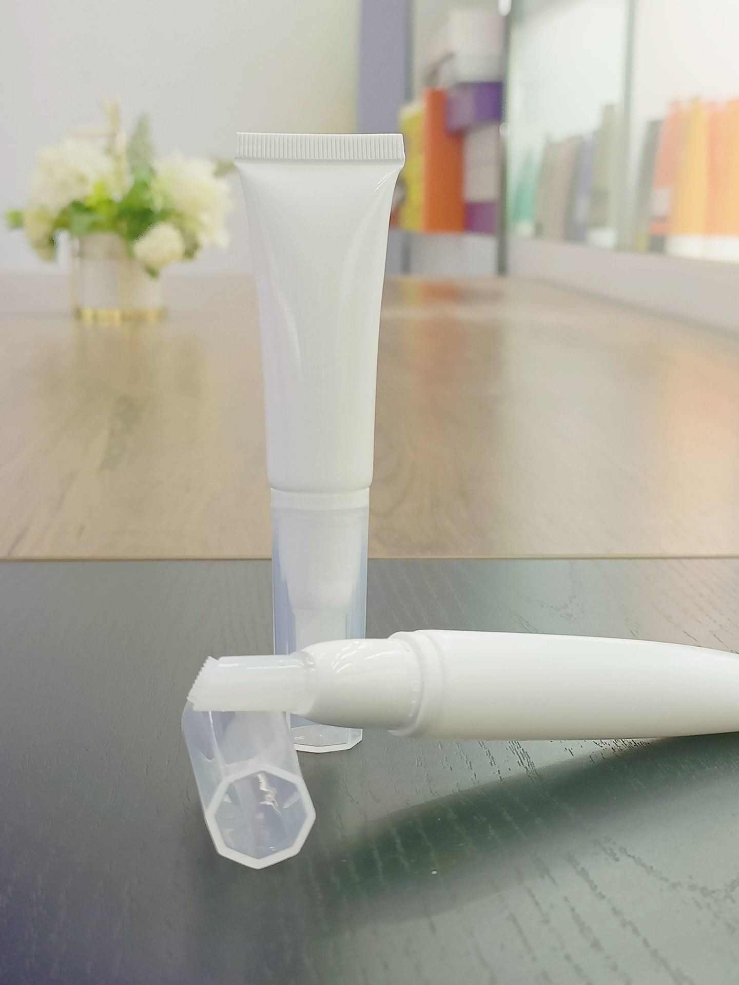 Customized 19-Bristle Brush Head Blank Hose Plastic Tube for Supply 10g/20g/30g/100g