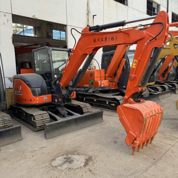Originale Hitachi ZX68USR Excavateur 6380kg Caterpillar Mini Digger ZX60 Excavateur d'occasion