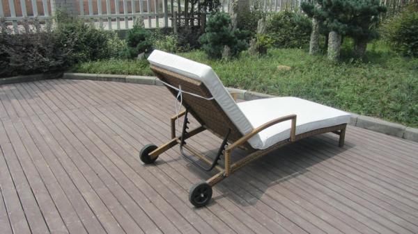 Adjustable Rattan Sun Lounger , Grey Folding Wicker Lounge Chair