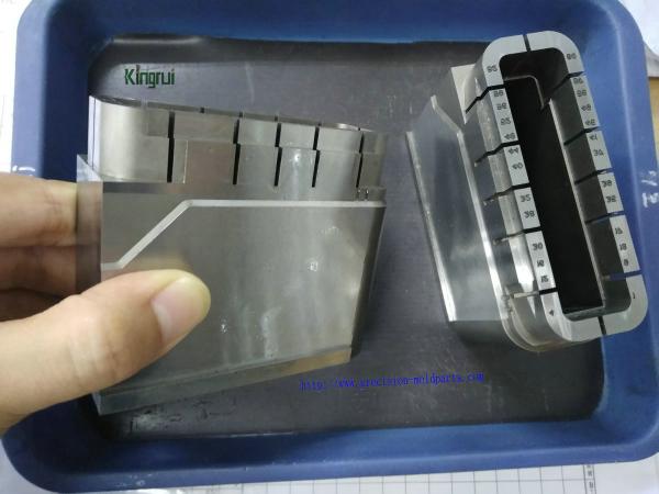 Precision 1.2343 Steel Injection Mold Components Cavity Inserts With Cavity No Text Mark