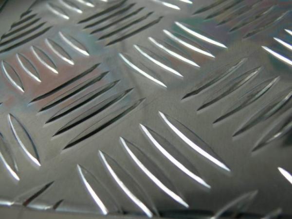 Alumínio liga de alumínio Placa de diamante de espessura 1m0m Isolamento térmico automóvel Placa de alumínio fabricante