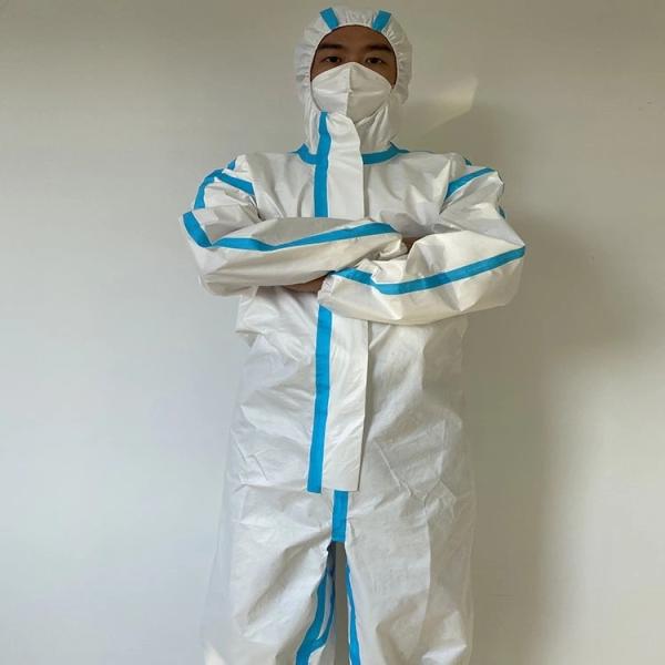 Traje médico prático, à prova d' água, multi-escena, descartável, branco.