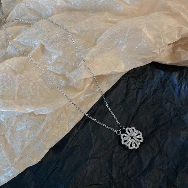 Hot Selling  Clover Heart Necklaces Customize Women Gold Plated Stainless Steel Diamond Leaf  Four Love Hearts Pendant Necklace