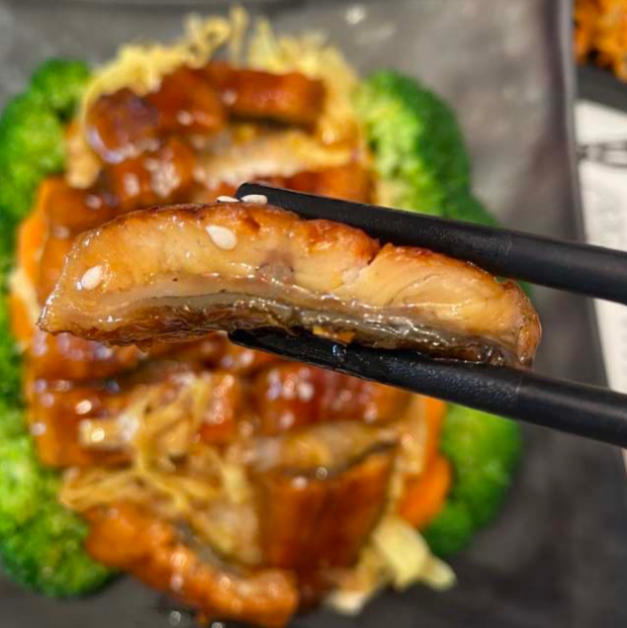 Customized Unagi Japanese Technique Dried Roasted Frozen Eel Vacuum Packed Somked Unagi Roasted Eel Fish