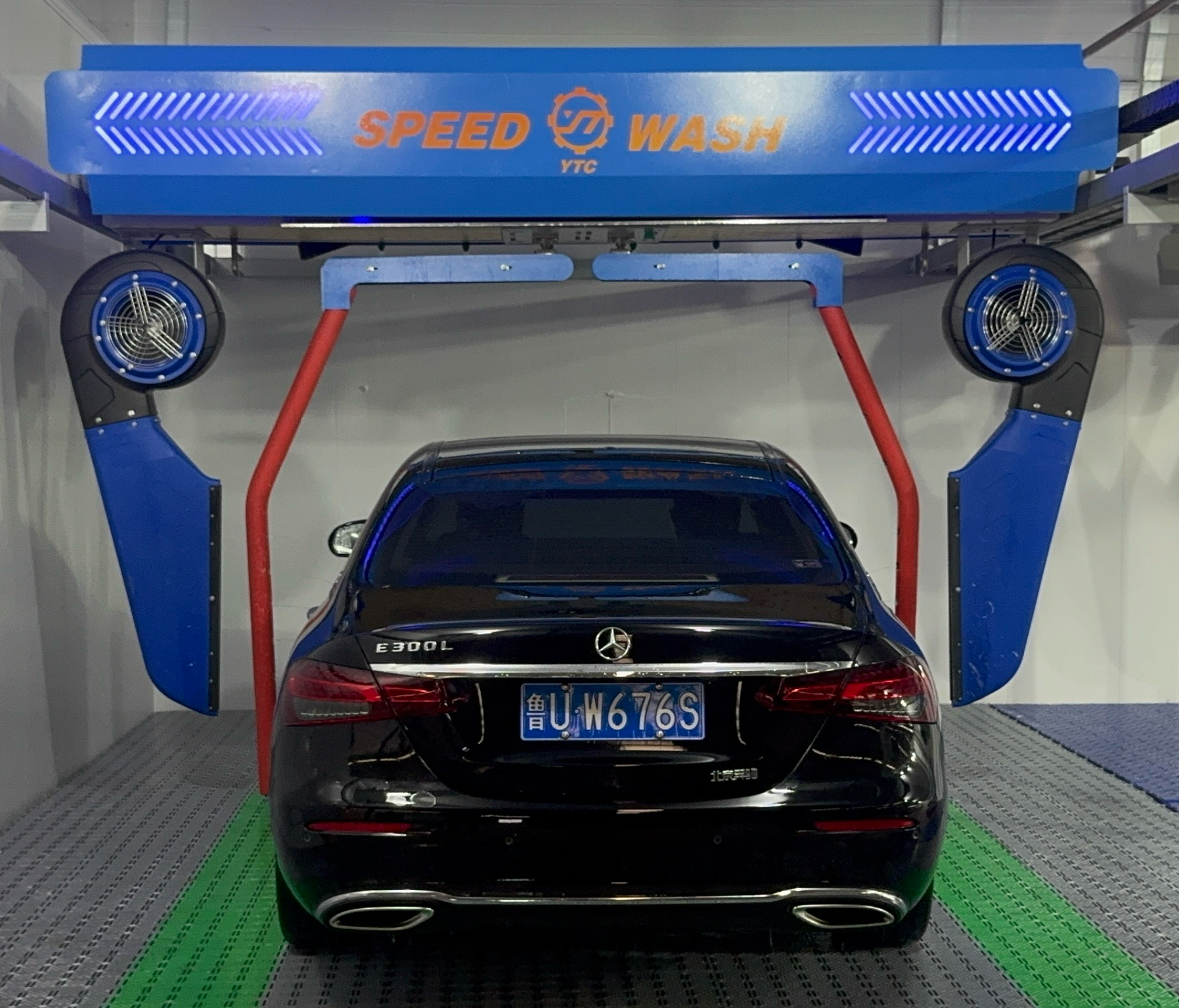 PLC Touchscreen Control Touchless Car Wash Machine With HMI Smart System