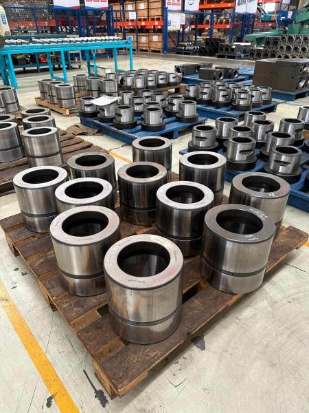 Pièces OEM de disjoncteur hydraulique Boucher intérieur Boucher inférieur Boucher extérieur SB40/SB50/SB70/SB81/SB121/HB20G/FXJ375 Pour disjoncteur hydraulique