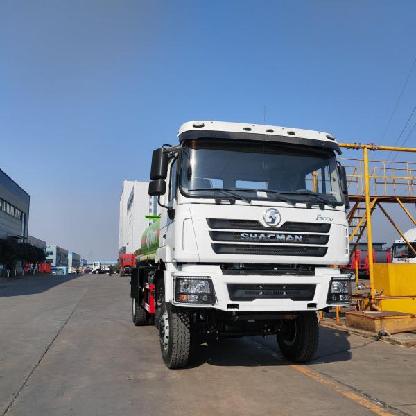 Shacman F3000 Oil Tanker Transport Truck 351HP Petrol Tanker Truck Customized