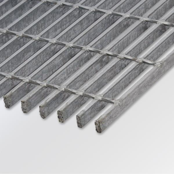 Aço resistente galvanizado do revestimento do mergulho quente que raspa 32*5mm antiderrapagem