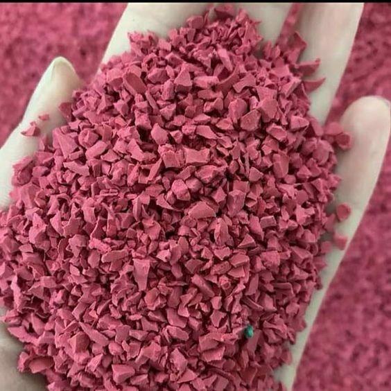 Red Color EPDM Rubber Granule For Outdoor Public Garden Park Road