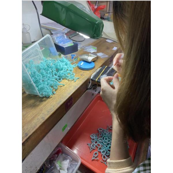 отрезок круга ожерелья естественного рубина золота 14K привесной с камнями венчика 0.6ct 5mm